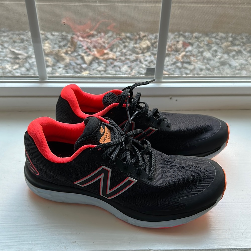 New Balance running shoes size 11 D wide Fresh Foam 680